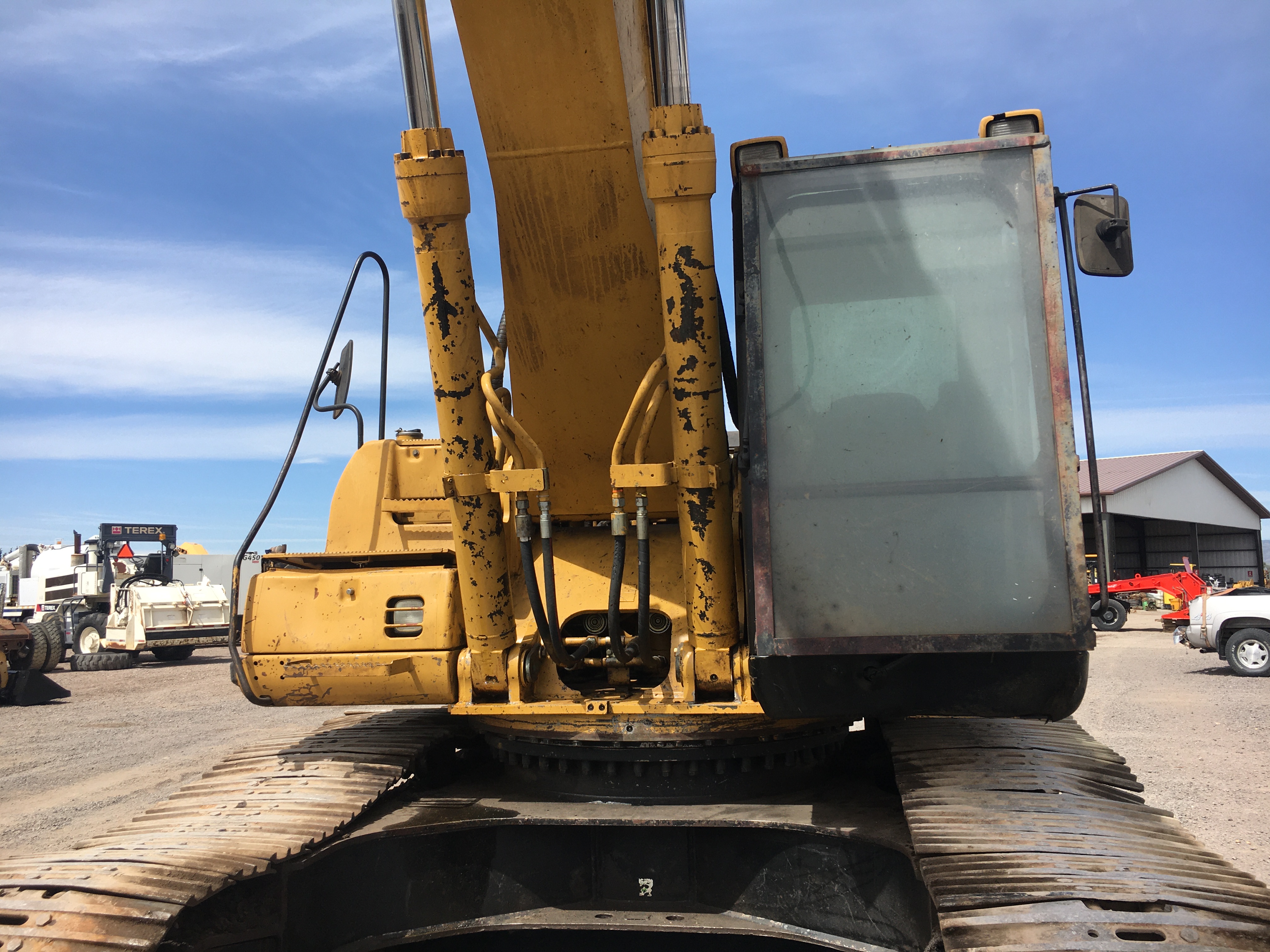 ./imagenes/INVOICE/2019/16303/EXCAVADORA CAT 330C (15).JPG